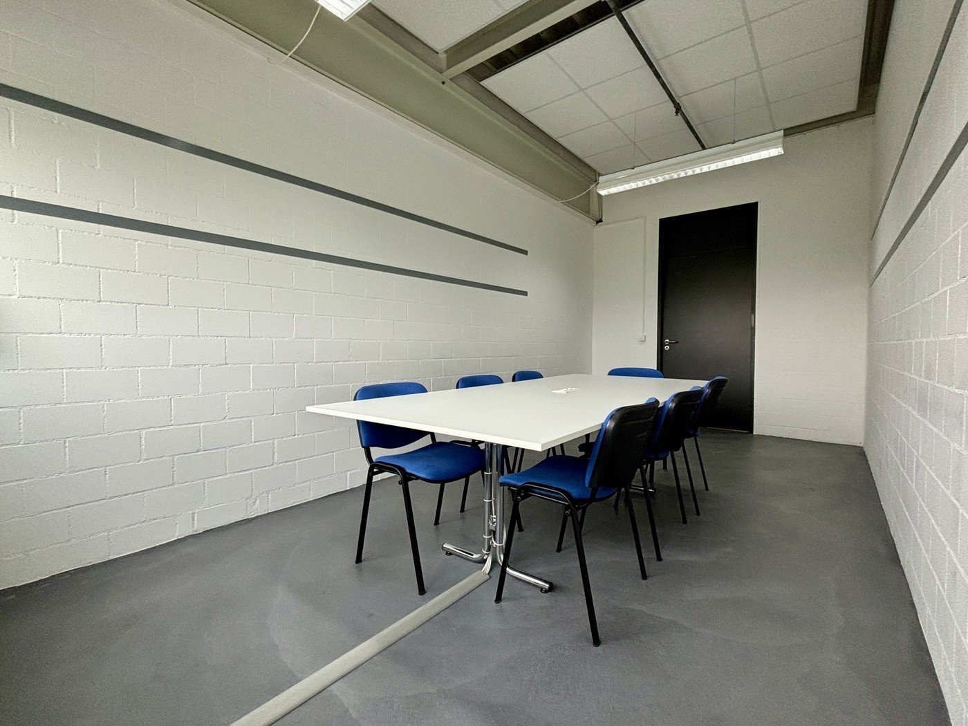 17m² office, photo 1 of 2