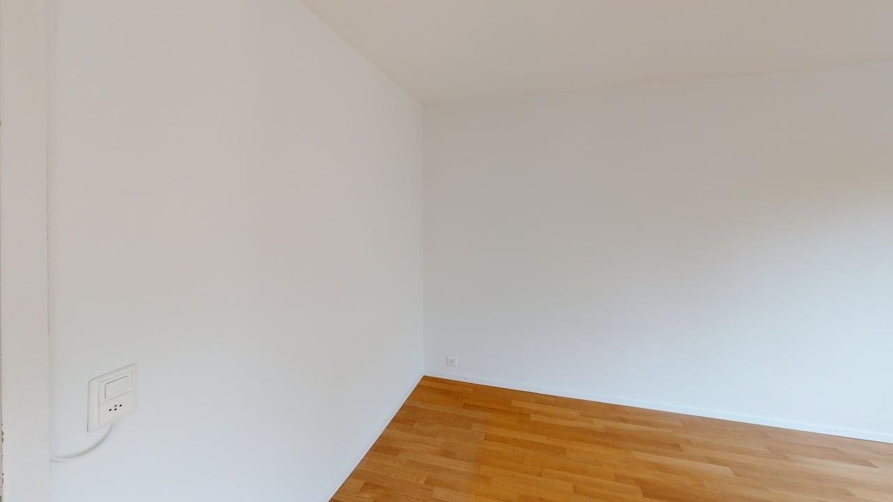 6 rooms apartment, photo 2 of 6