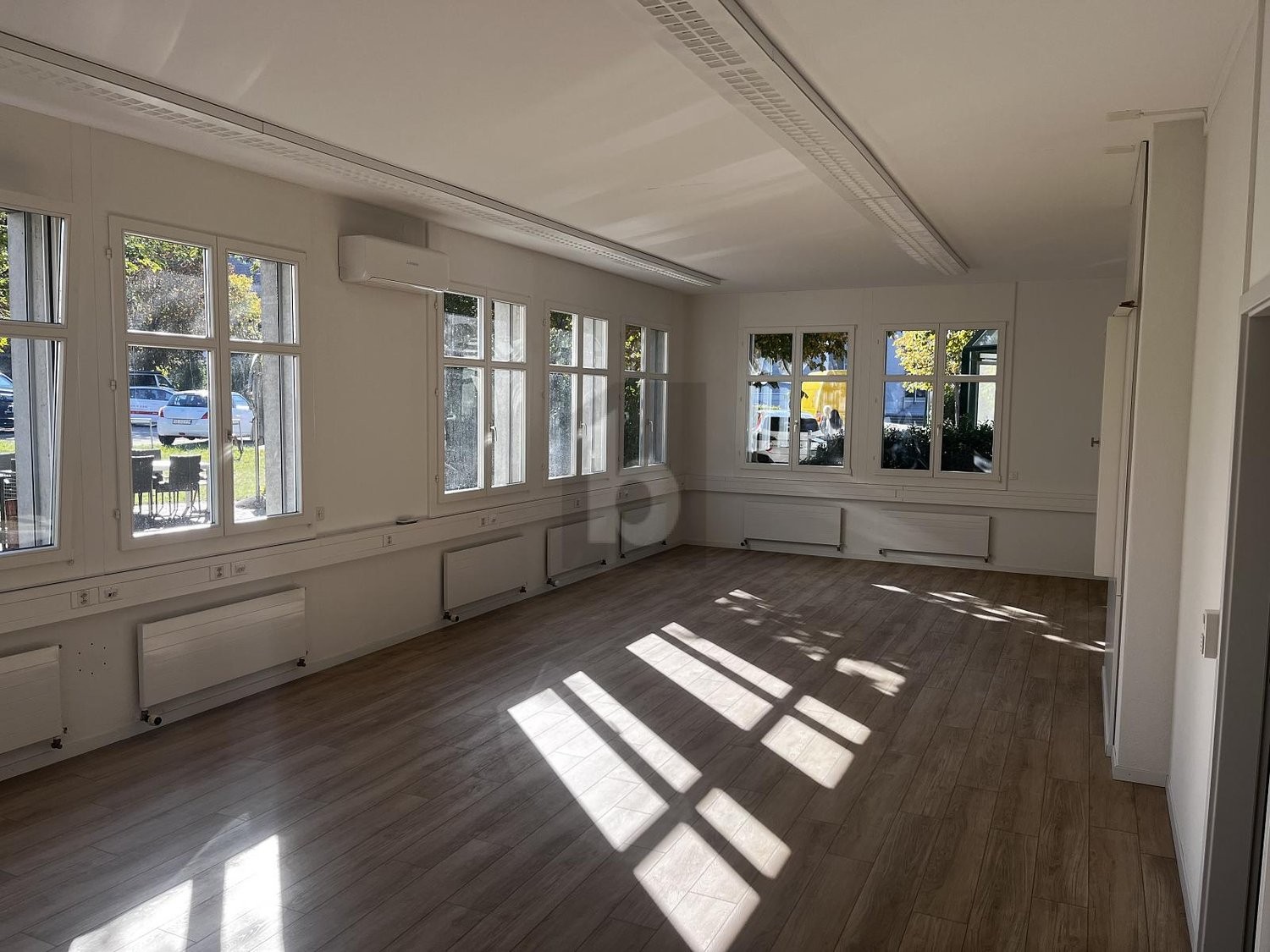 250m² de bureaux