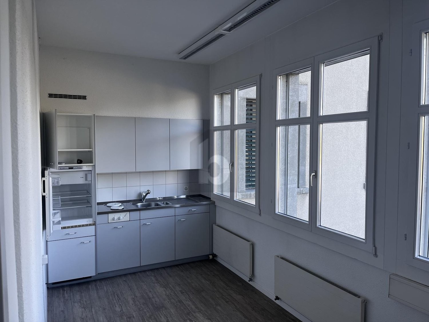 250m² de bureaux