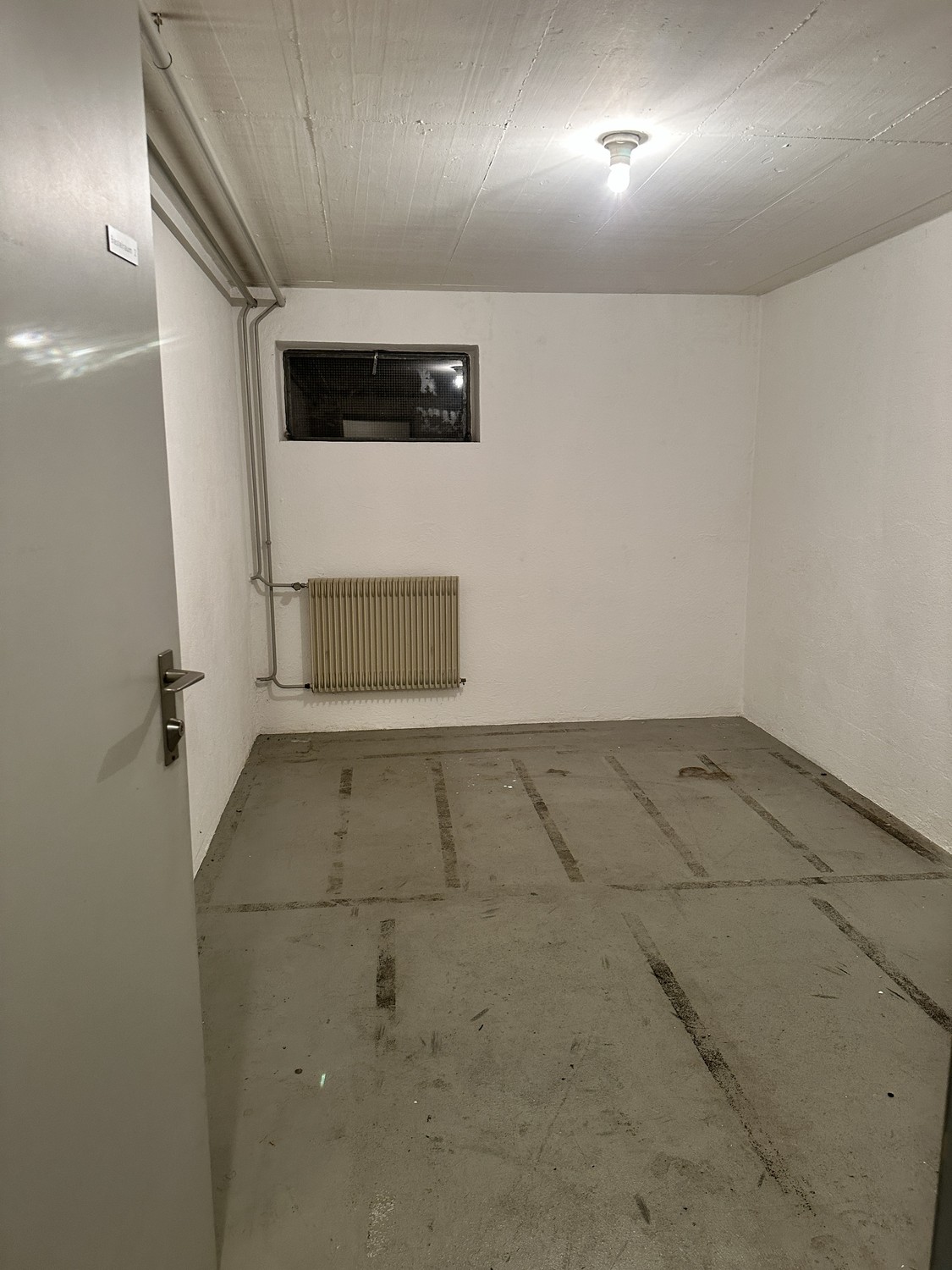 18m² commercial, photo 1 of 2