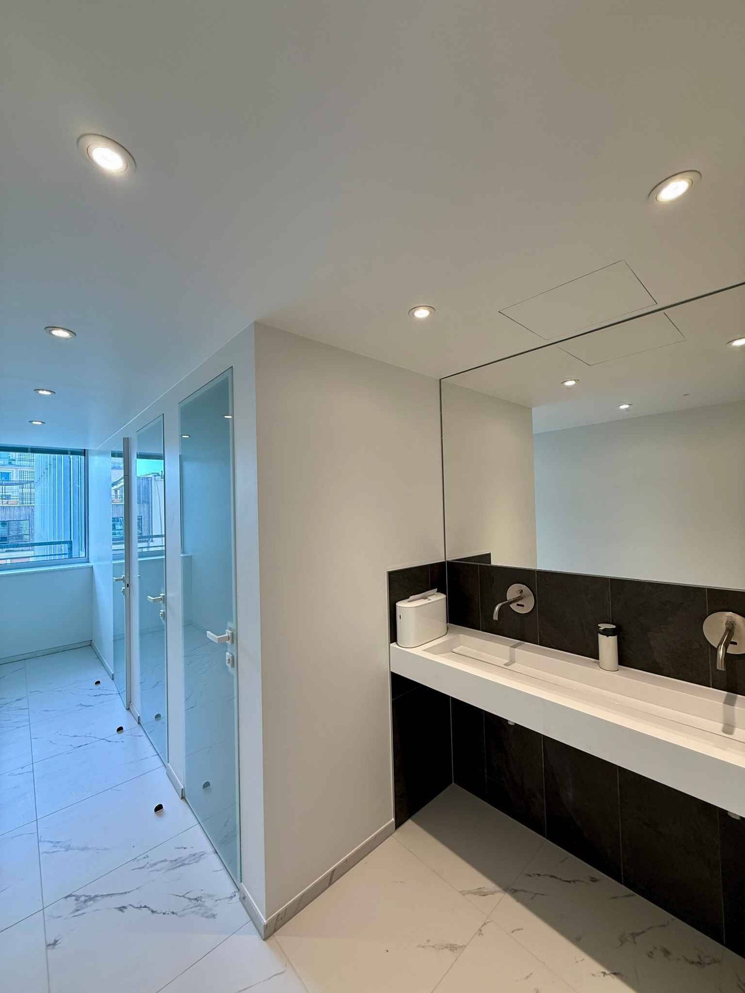 205m² office, photo 5 of 10