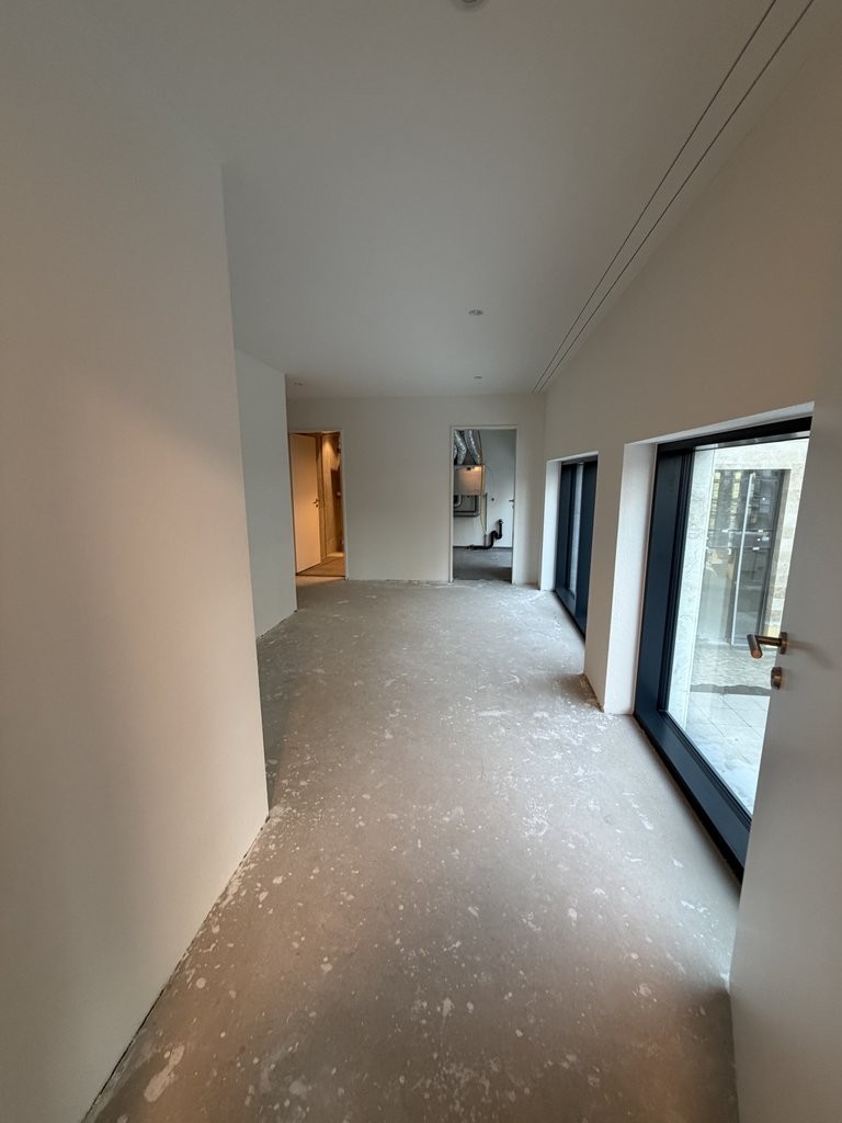 93m² commerciale