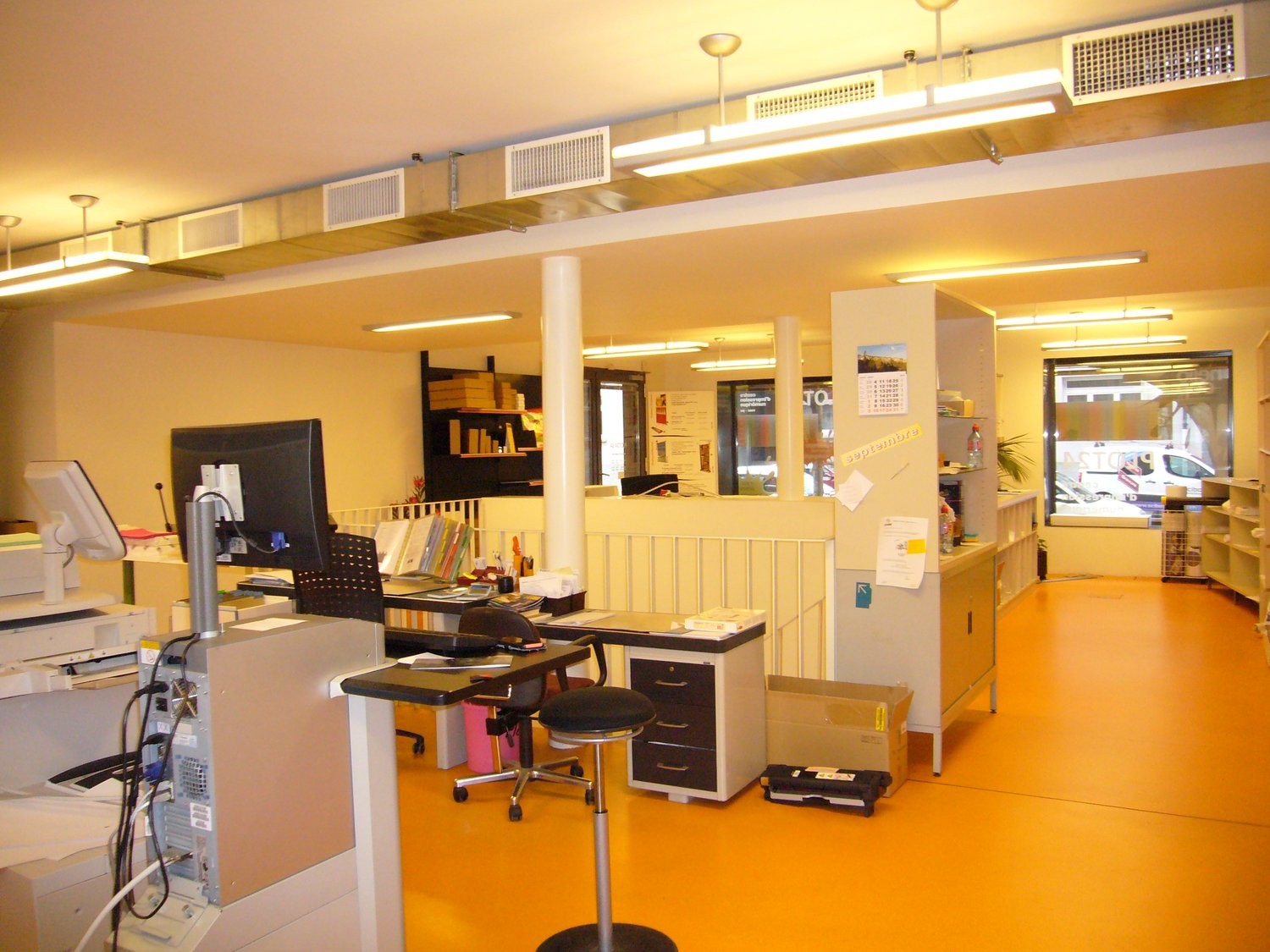 253m² Laden