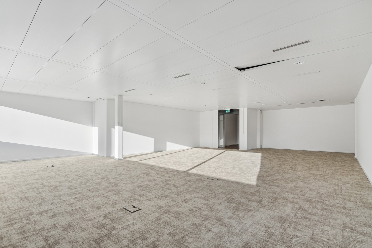 Office, photo 4 of 7