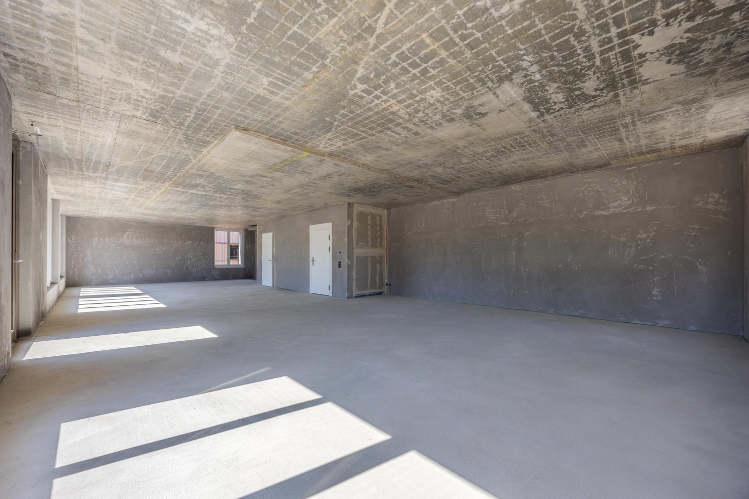 85m² office