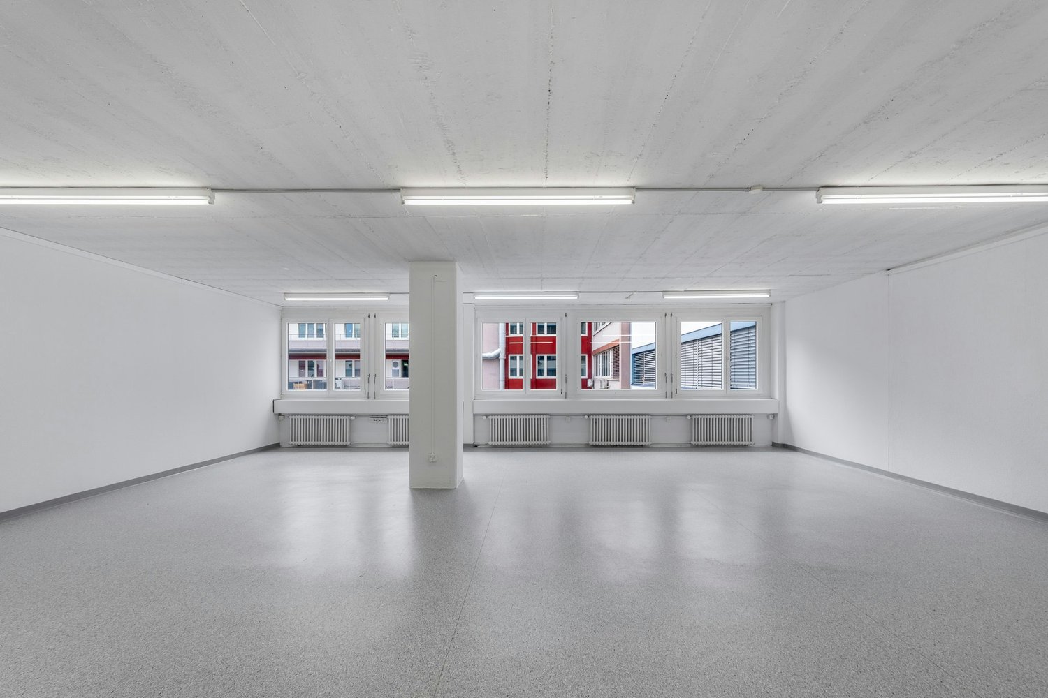 70m² office, photo 2 of 7