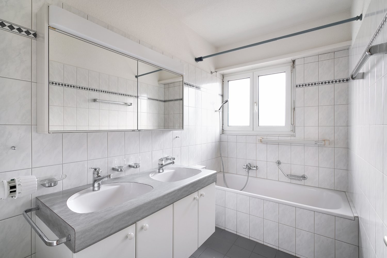5 rooms apartment, photo 1 of 5