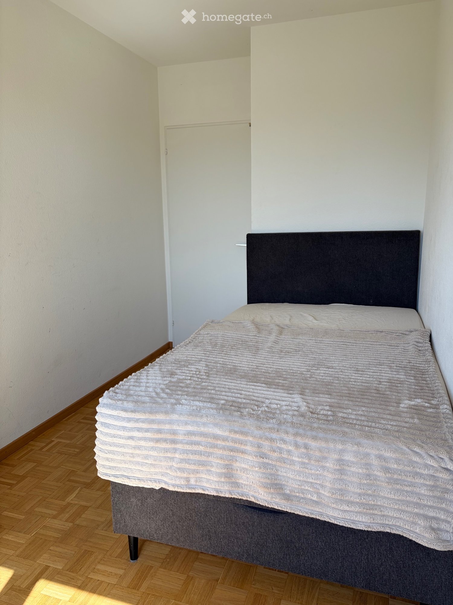 1 room single room, photo 1 of 5