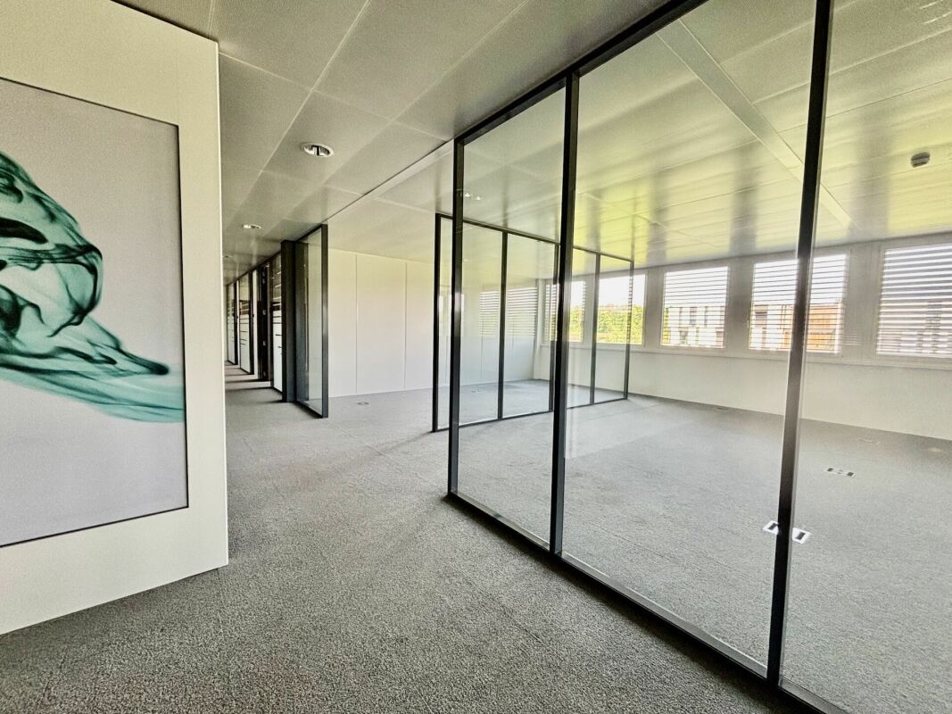 750m² office, photo 7 of 10