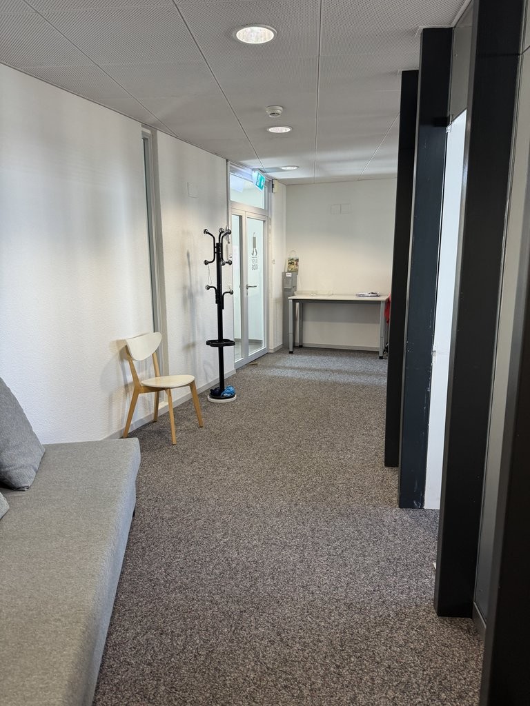 58m² commercial, photo 2 of 9