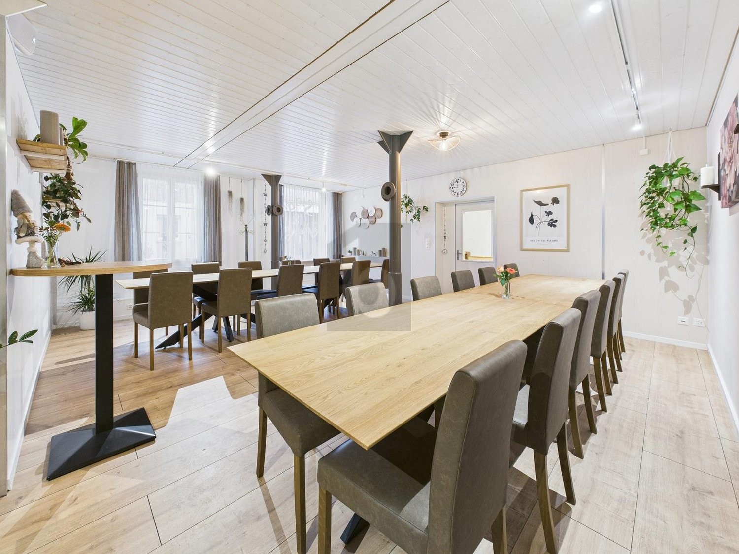 1061m² edificio residenziale / commerciale