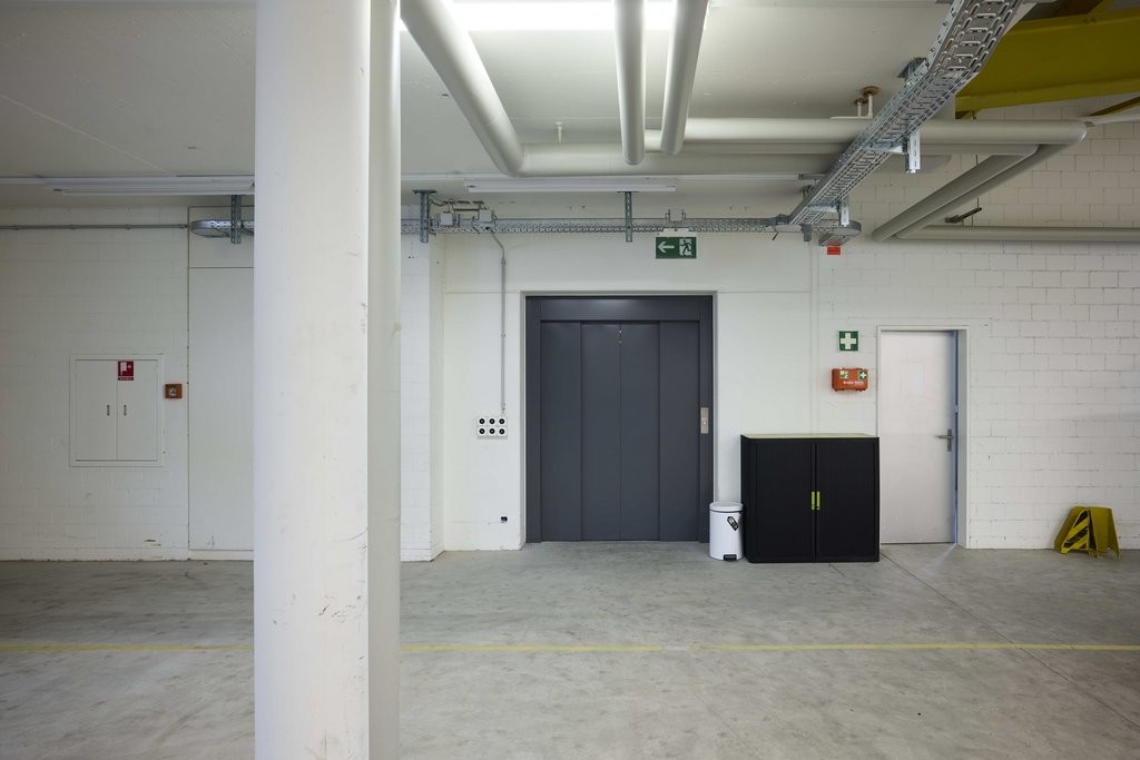 1124m² commercial, photo 7 of 9