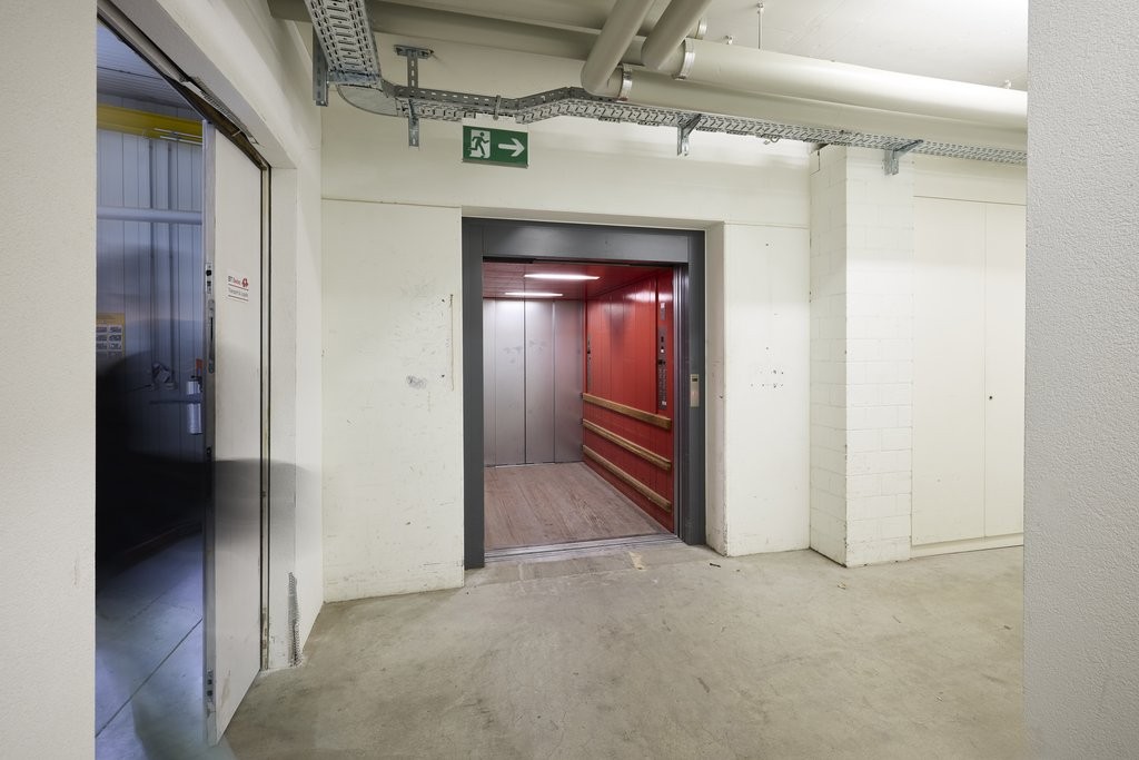 1124m² commercial, photo 8 of 9