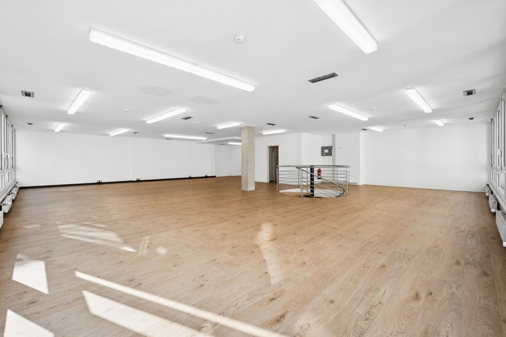 194m² office, photo 3 of 10