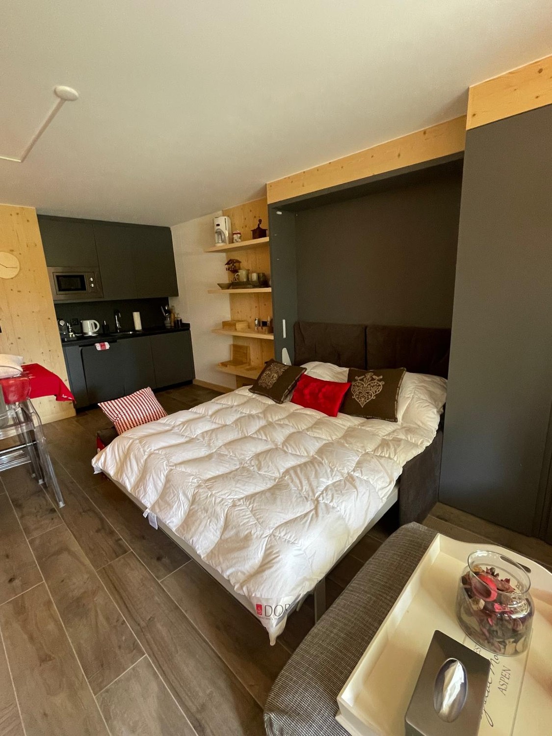 1 room apartment, photo 2 of 3