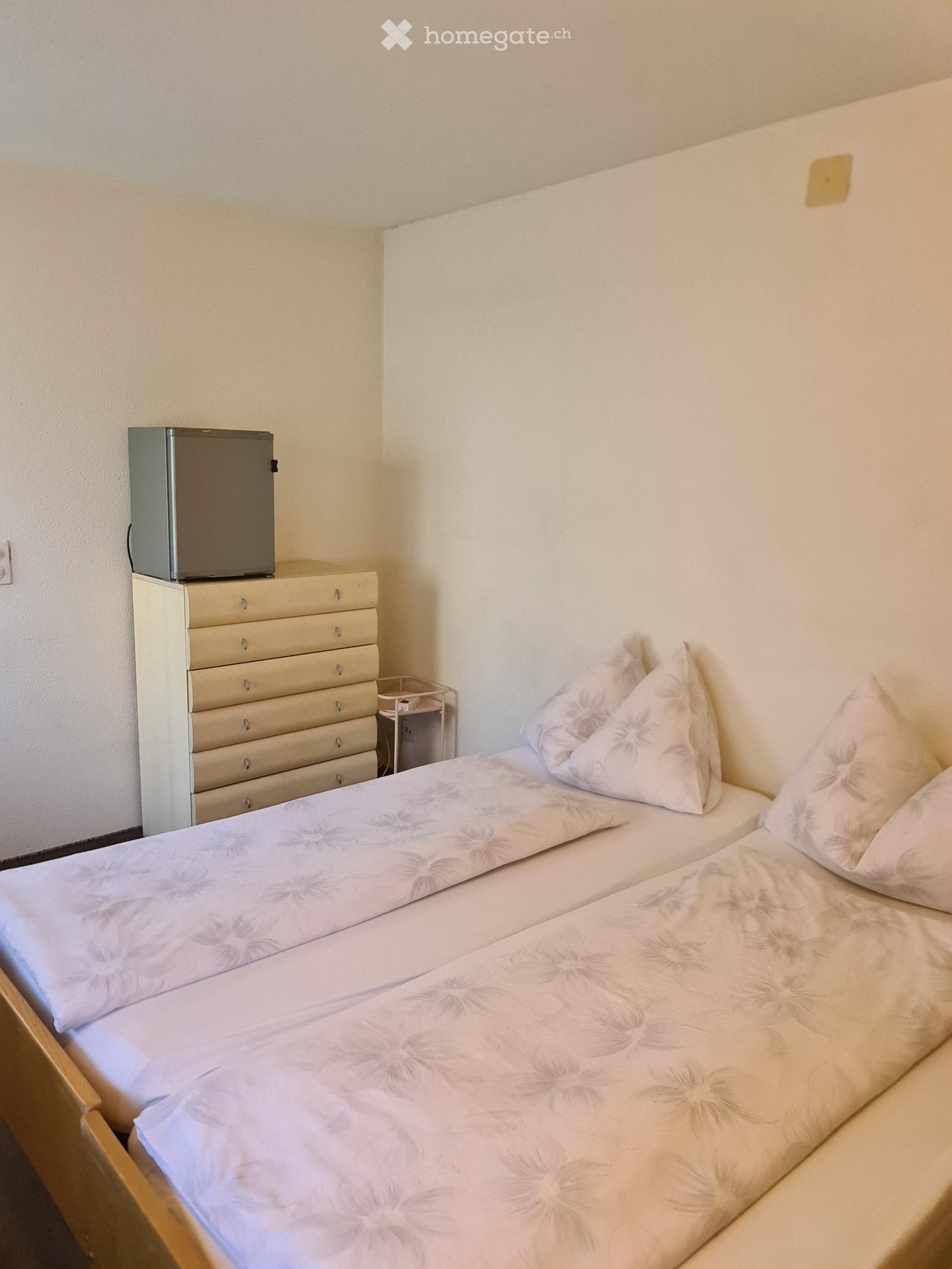 1 room single room, photo 1 of 2