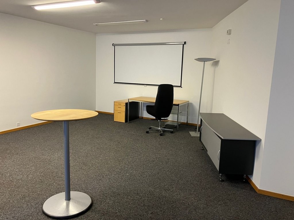 57m² office, photo 1 of 3