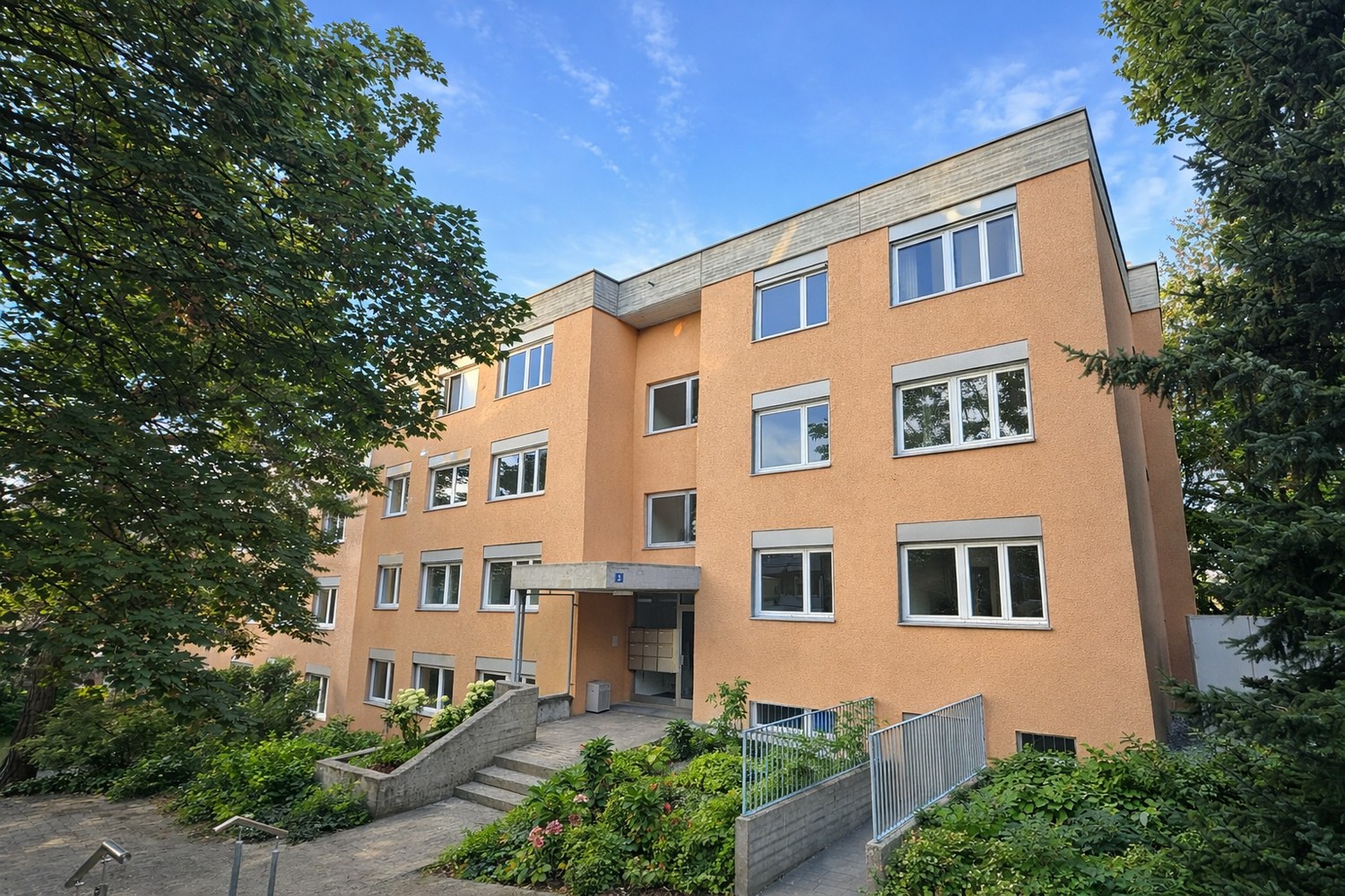 Appartement de 2 ½ pièces, photo 1 sur 9