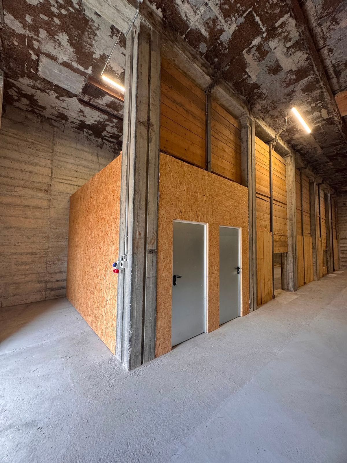 185m² storage room, photo 7 of 10