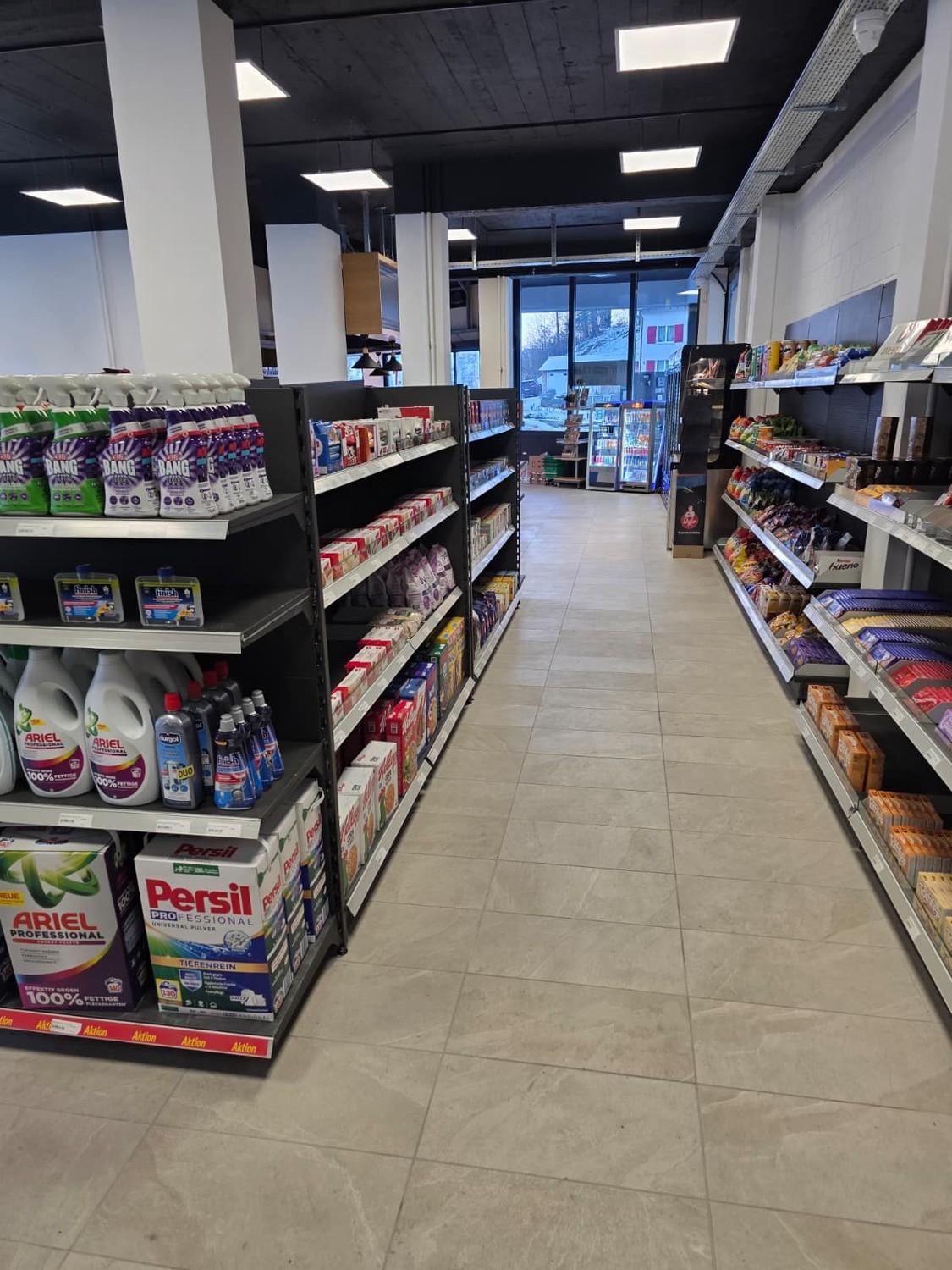 193m² shop, photo 8 of 10