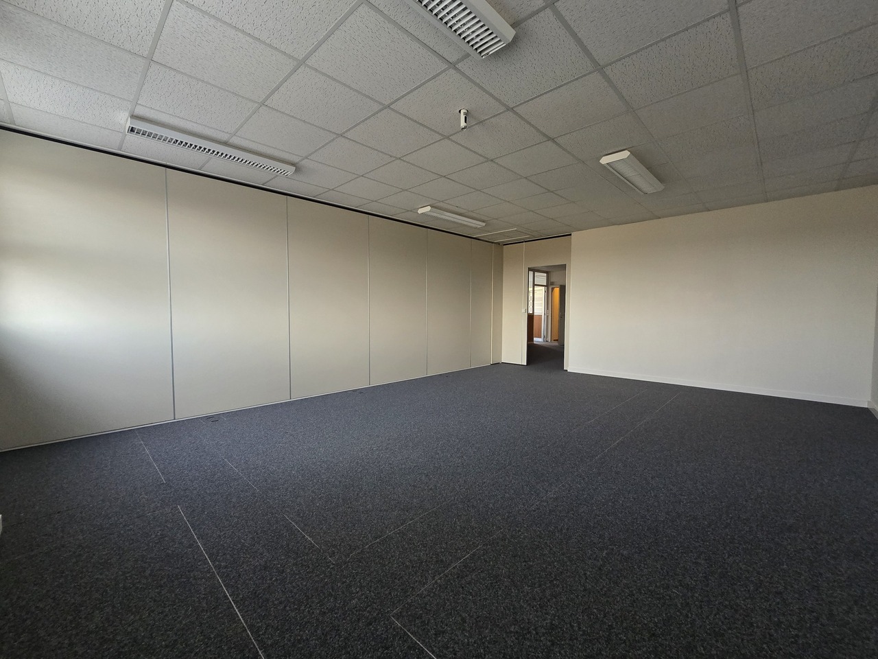 156m² office, photo 5 of 10