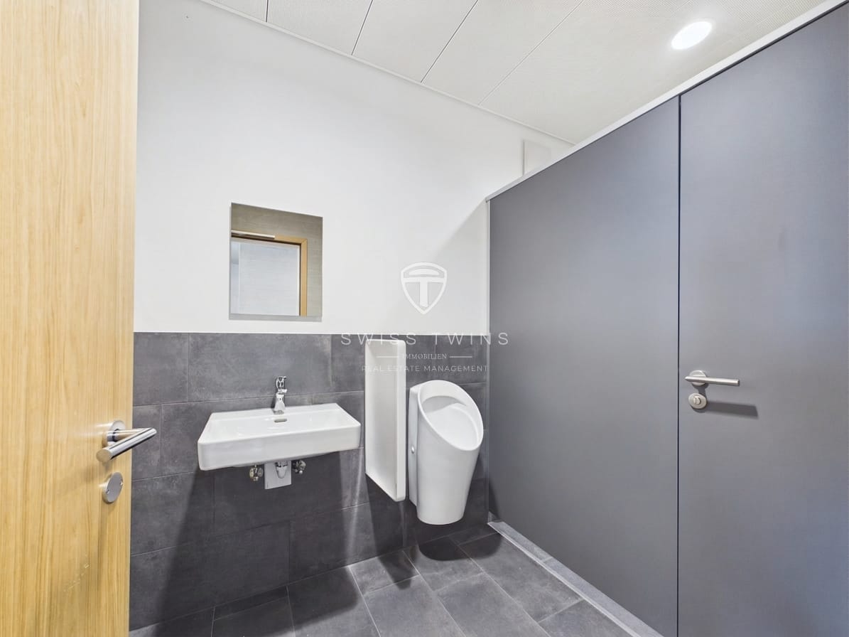 7500m² commercial