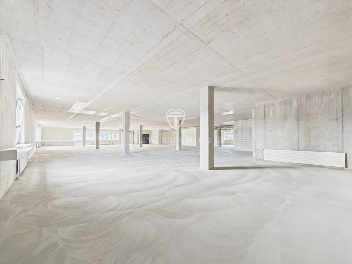 7500m² commercial