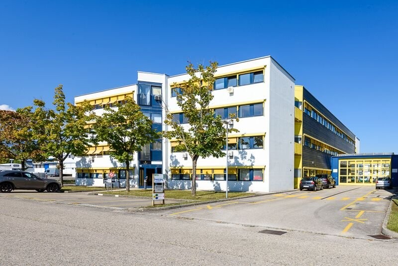 150m² office