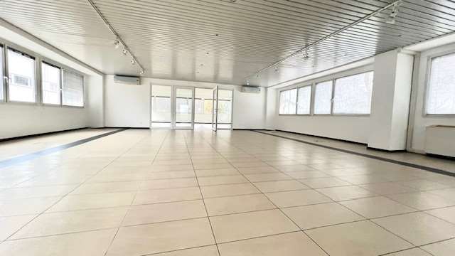 Office, photo 2 of 10