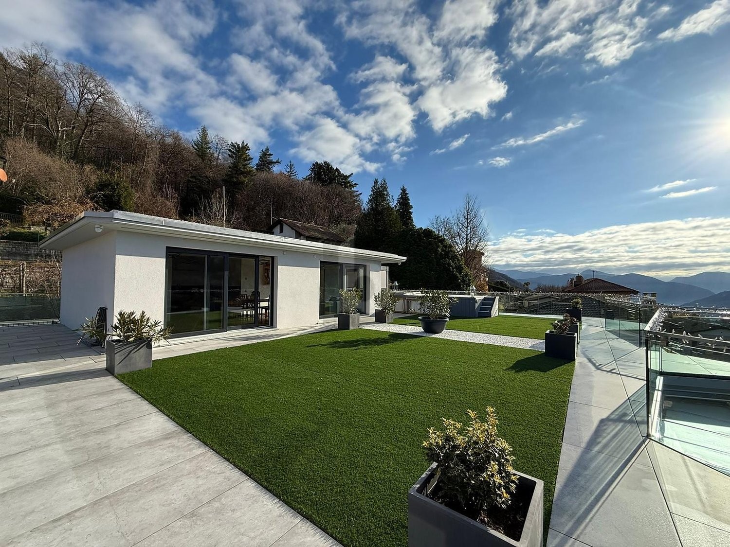 6 ½ rooms villa, photo 2 of 4