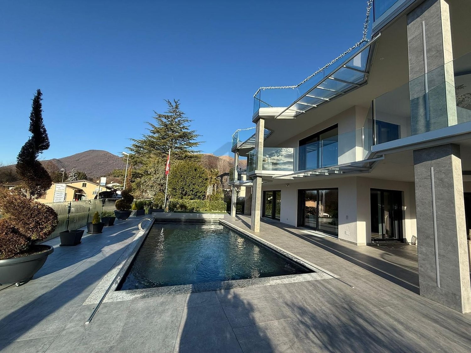 6 ½ rooms villa, photo 3 of 4