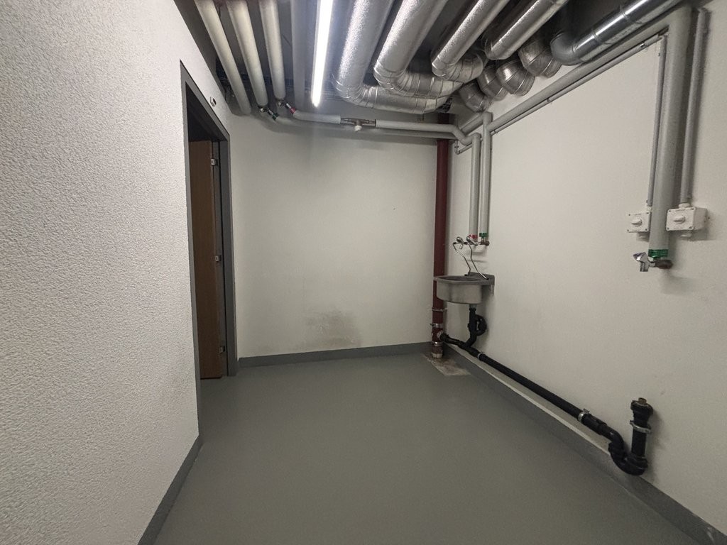 12m² storage room