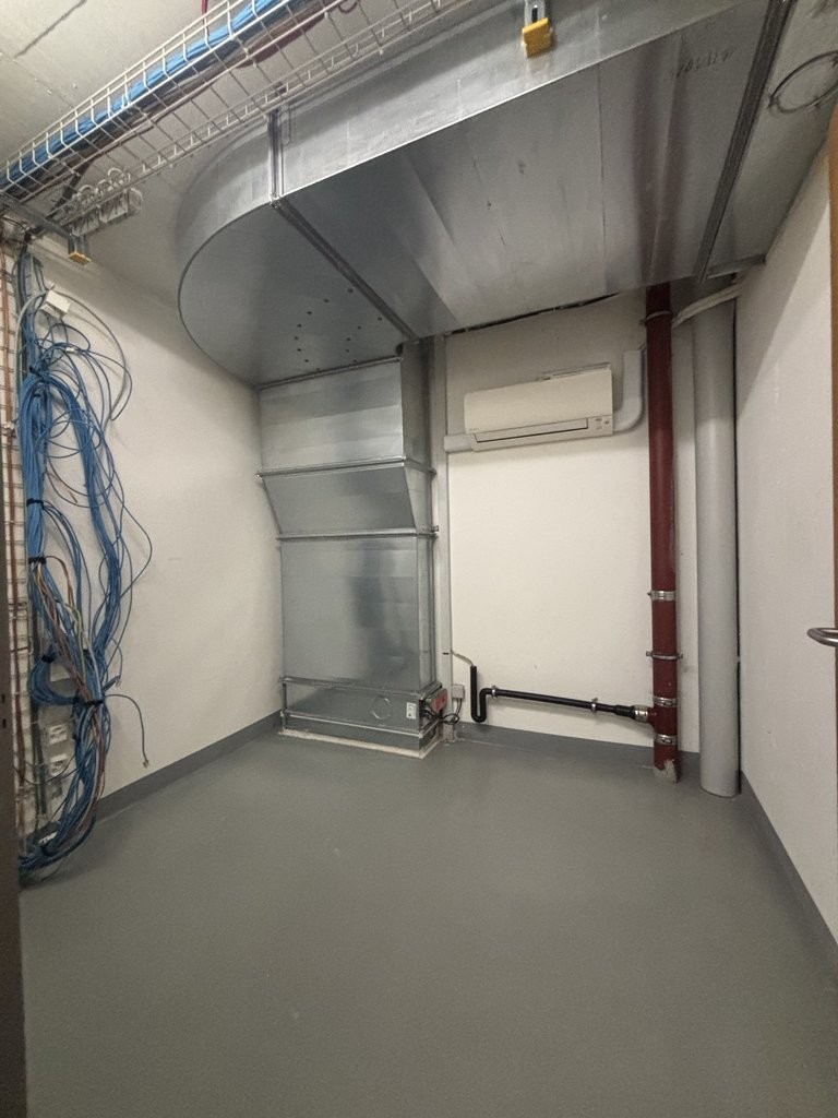 12m² storage room