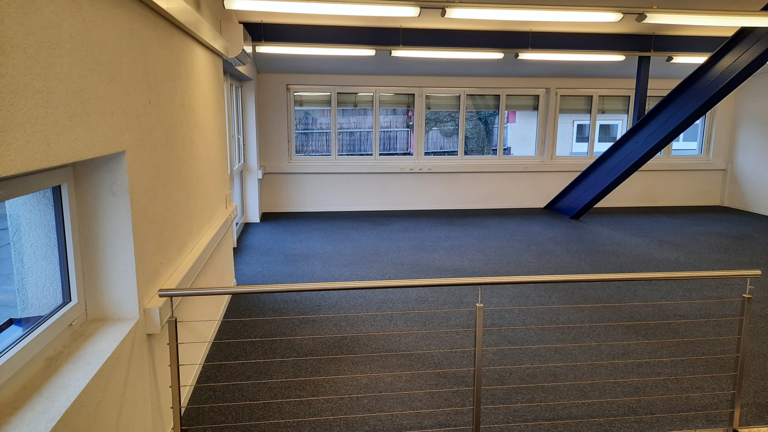 200m² office, photo 1 of 10