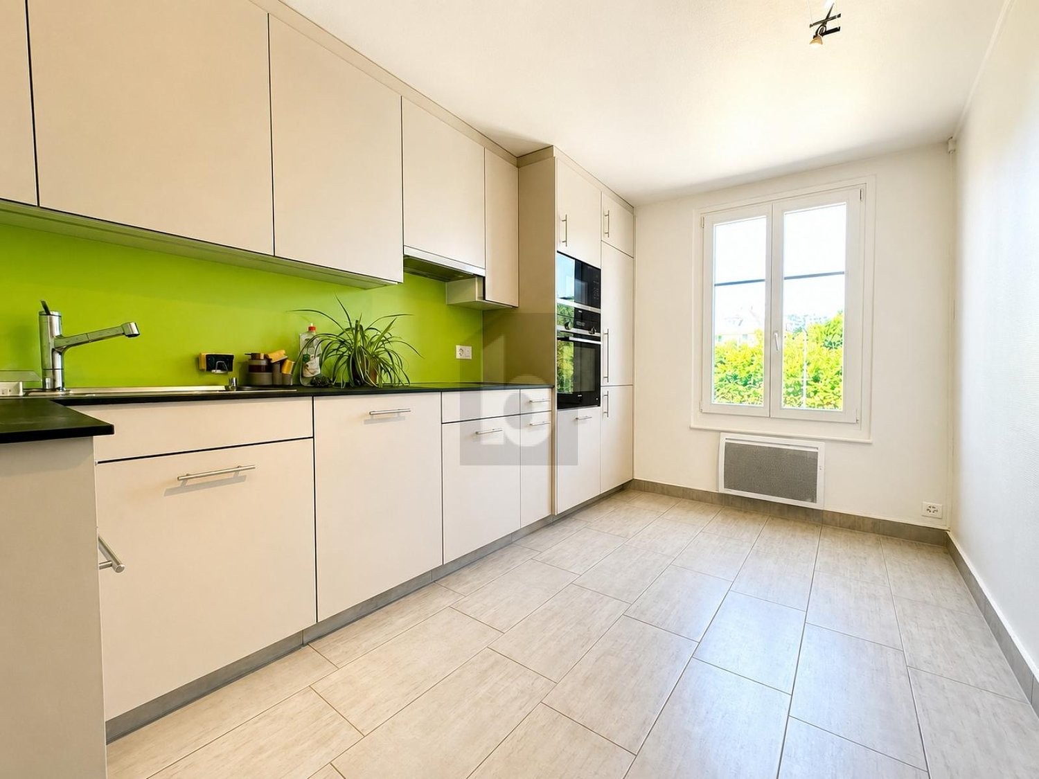 7 rooms row house, photo 4 of 4