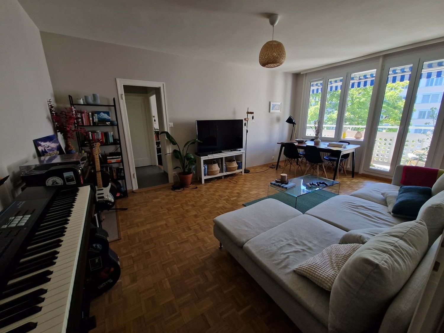 3 rooms apartment, photo 1 of 6