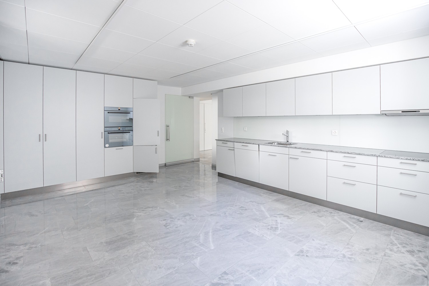 12m² office, photo 2 of 3
