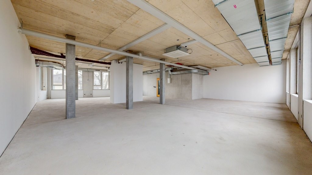 163m² office