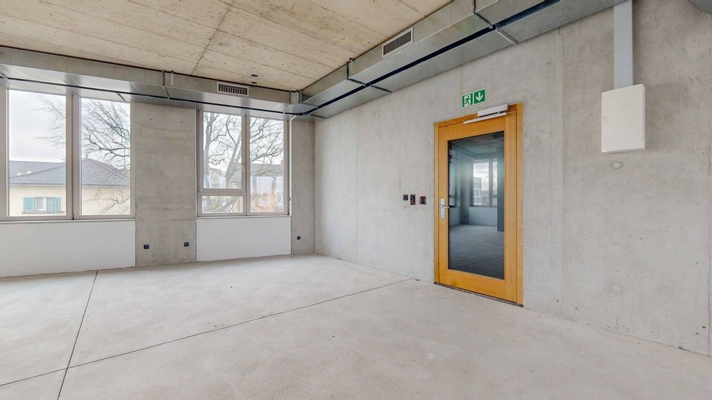 163m² office
