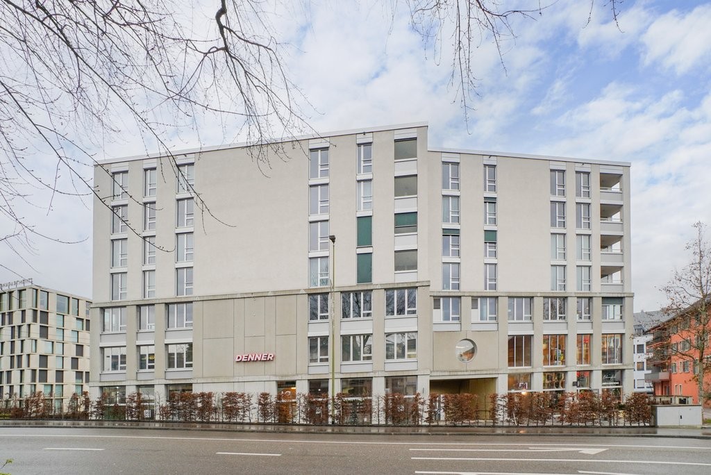 163m² office