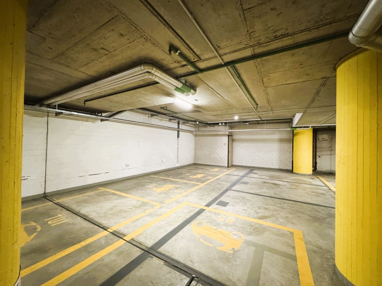 Underground slot, photo 8 of 9