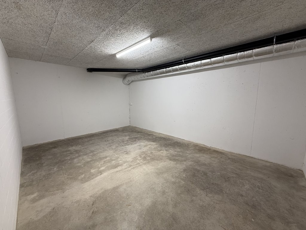 14m² storage room