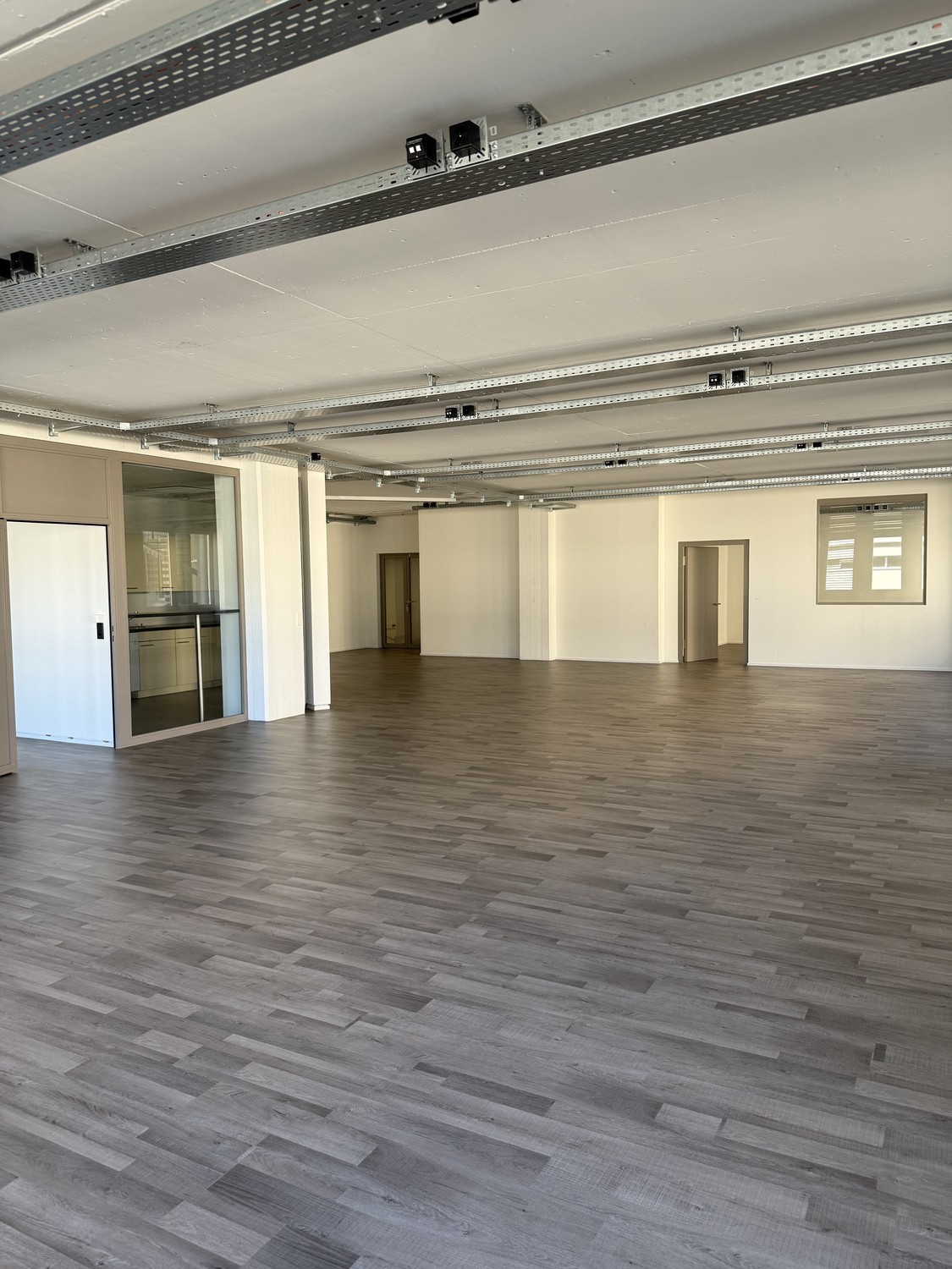 237m² office, photo 7 of 8