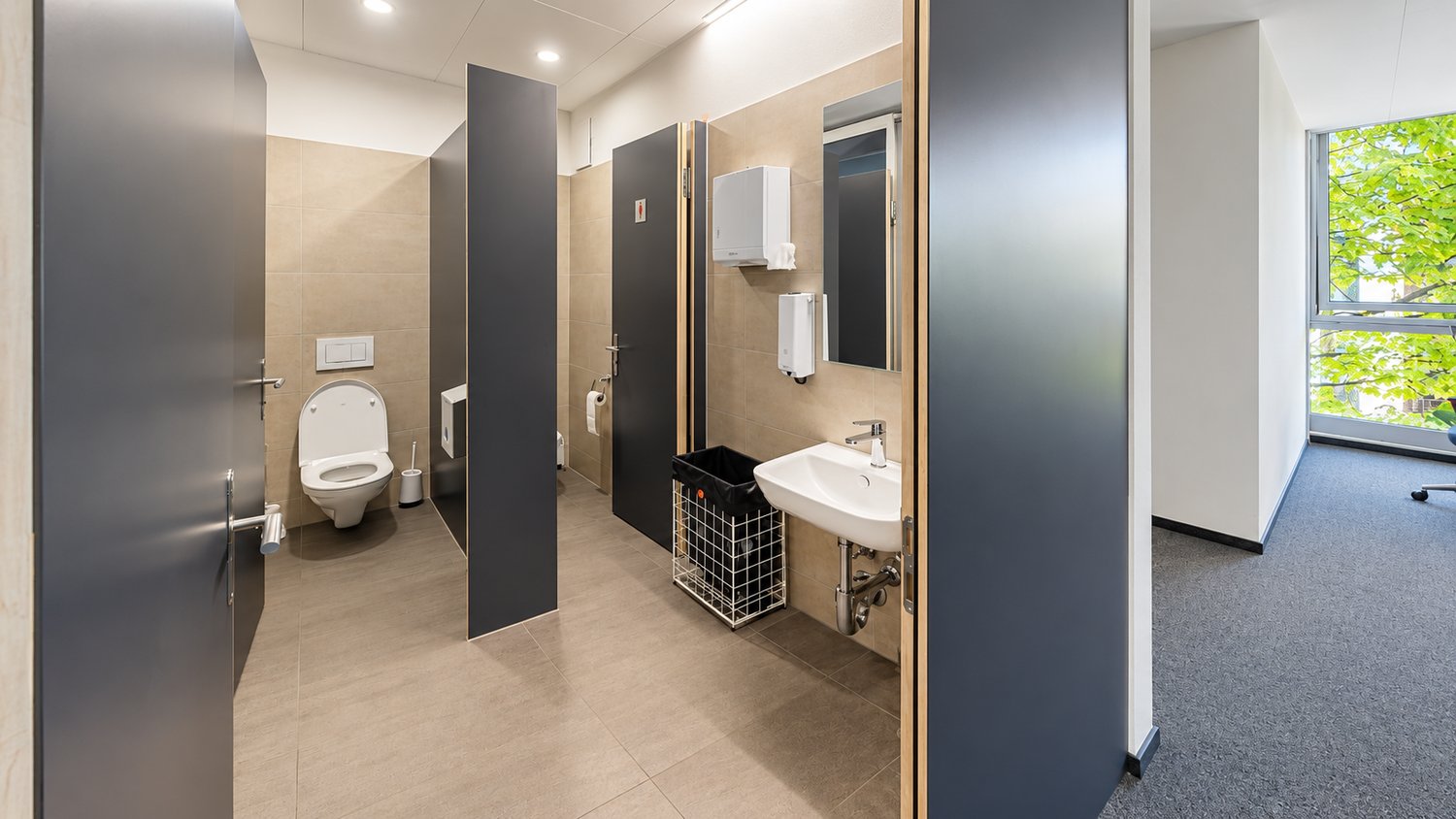 121m² office, photo 6 of 7