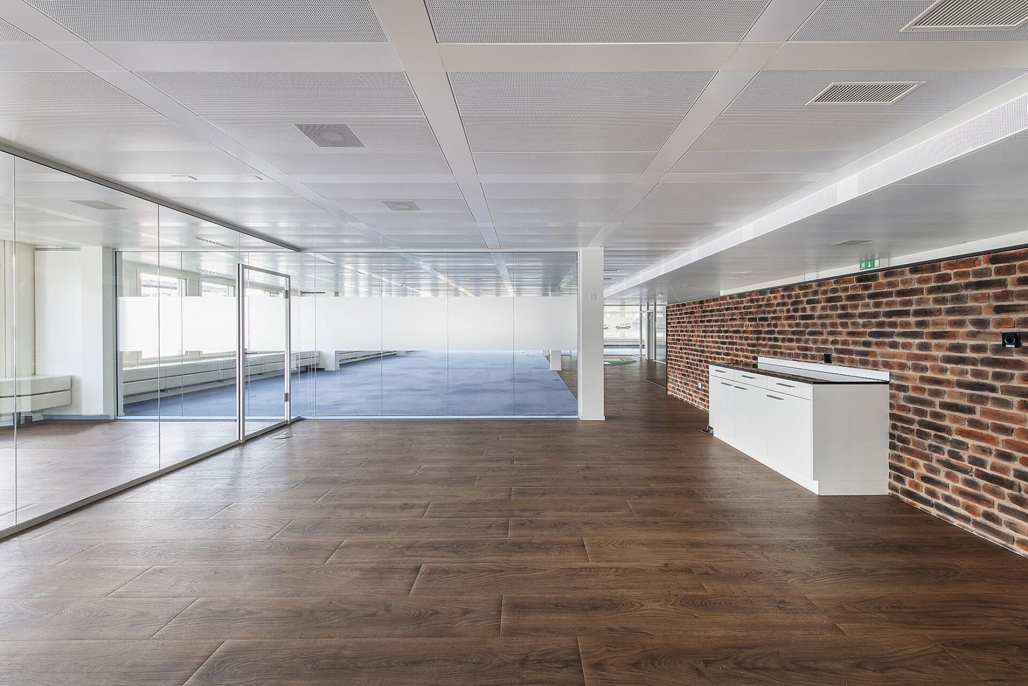 1912m² office, photo 7 of 10