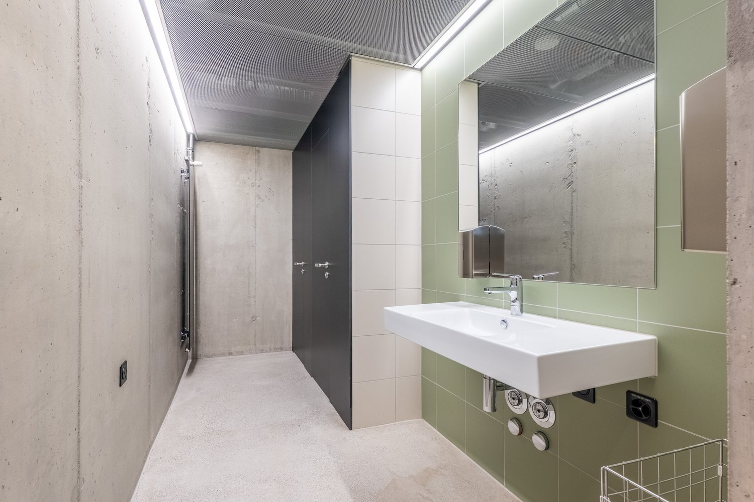 460m² commercial, photo 10 of 10