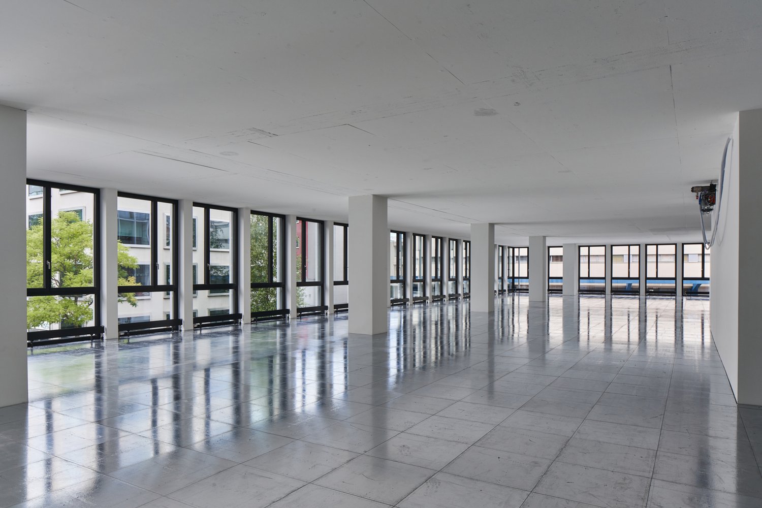 460m² commercial, photo 3 of 10