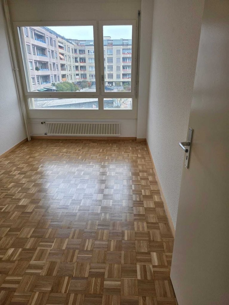 6 rooms apartment