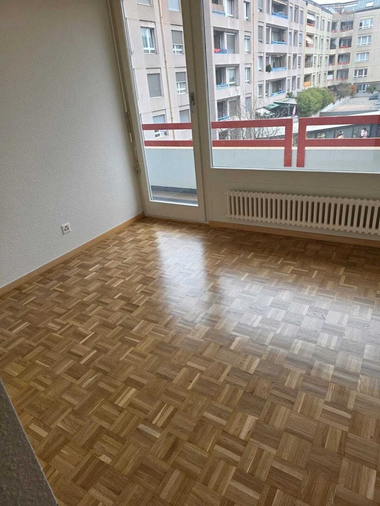 6 rooms apartment